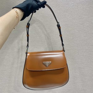 프라다 클레오 브러시드 숄더백 1BD303