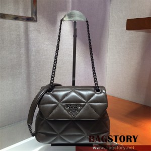 프라다 숄더백 퀼팅 스몰 스펙트럼 나파 가죽 1BD233