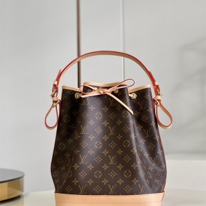 루이비통 Louis Vuitton  노에 모노그램 숄더백  M42224