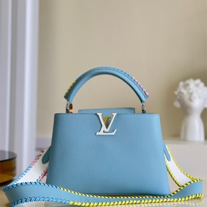  루이비통 Louis Vuitton    카퓌신BB 27CM  M57941