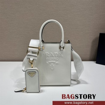 프라다 소형 사피아노 가죽 핸드백 블랙 1BA333