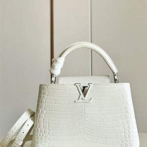 루이비통 Louis Vuitton  카퓌신MM 31CM M48865