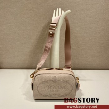 프라다 비텔로 다이노 숄더백 1BH187