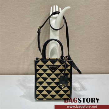 프라다 라지 심볼 패브릭 토트백  1BA355