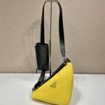 프라다 트라이앵글 레더 파우치백 크로스백 2VE157