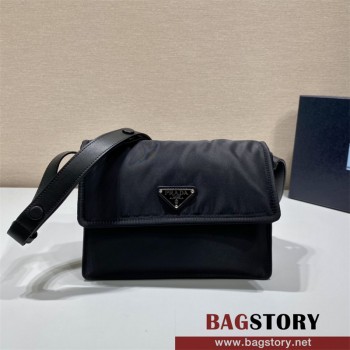 프라다 PRADA 리나일론 스몰 패딩 숄더백 1BD258