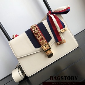 구찌 GUCCI  421882 실비 스몰 숄더백  25CM