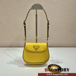 프라다 미니 클레오 브러쉬드 레더 플랩백 1BH188