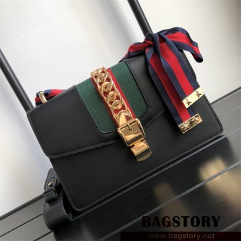 구찌 GUCCI  421882 실비 스몰 숄더백  25CM