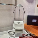 프라다 클레오 브러시드 레더 미니 숄더백 1BH188