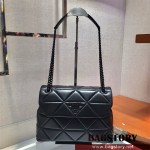 프라다 스펙트럼 나파 가죽 라지 숄더백 1BD231