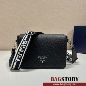 프라다 비텔로 다이노 가죽 숄더백 1BD314