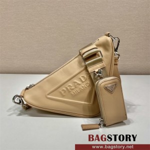 프라다 레더 트라이앵글 숄더백 1BH190