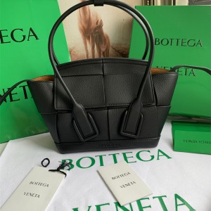 보테가베네타 아르코 토트백 미니 MINI  ARCO 29