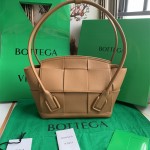 보테가베네타 아르코 토트백 Arco 33