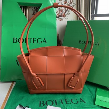 보테가베네타 아르코 토트백 Arco 33