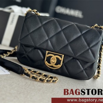 샤넬 CHANEL  미니 플랩백 램스킨 금장 AS3473