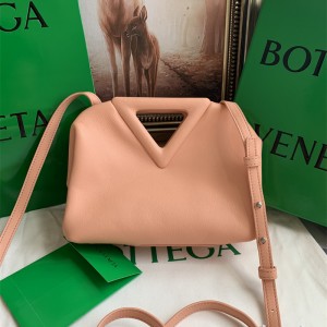 보테가베네타 스몰 트라이앵글 숄더백 658476