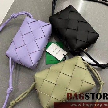 보테가베네타 22FW 인트레치아토 스몰 카세트 709417