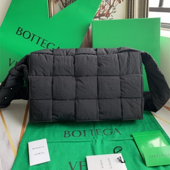 보테가베네타 패딩 테크 카세트 백 628951
