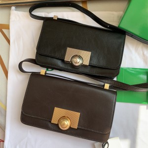 보테가베네타 크로스백 70294