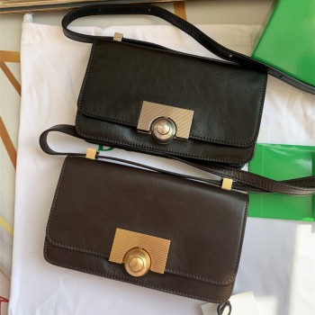 보테가베네타 크로스백 70294