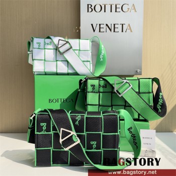 보테가베네타 인트레치아토 웹 메신저백 680513