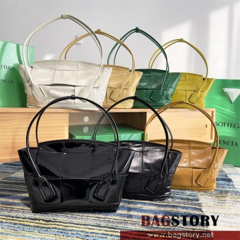 보테가베네타 맥시 아르코 인트레치아토 토트백 618463