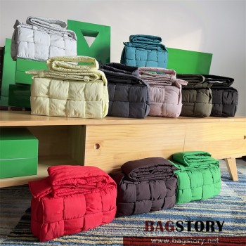 보테가베네타 패딩 테크 카세트 백 628951