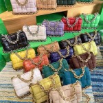 보테가베네타 631421 패딩 카세트백 체인 631421