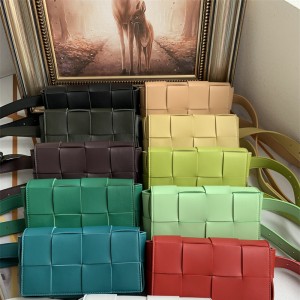 보테가베네타 벨트 카세트백 미니 크로스백 639367