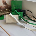 보테가베네타  미니 카세트백 크로스백 717587  17CM