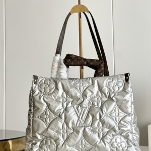 루이비통 Louis Vuitton  온더고GM  패딩 M59007