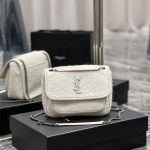 입생로랑 YSL 633151 22CM 니키 크링클 레더  숄더백