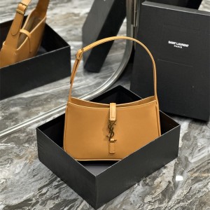 입생로랑 YSL 657228 25CM 모노그램 스몰 호보백