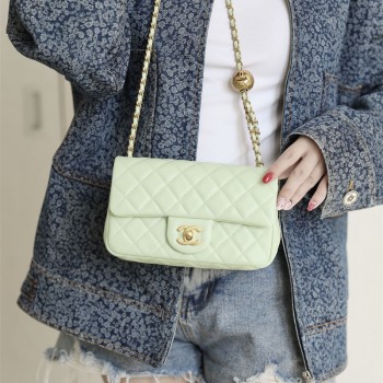 샤넬 CHANEL 골드볼 램스킨 클래식백 20CM