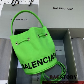 발렌시아가 BALENCIAGA 버킷백 