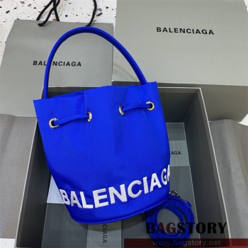 발렌시아가 BALENCIAGA 버킷백 