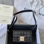 지방시 GIVENCHY 복스 레더 4G 체인백 미니