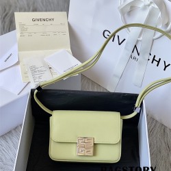지방시 GIVENCHY 복스 레더 4G 체인백 미니