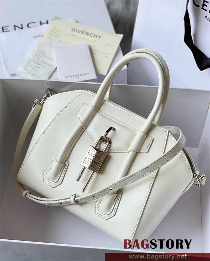 지방시 GIVENCHY 안티고나 토트백 