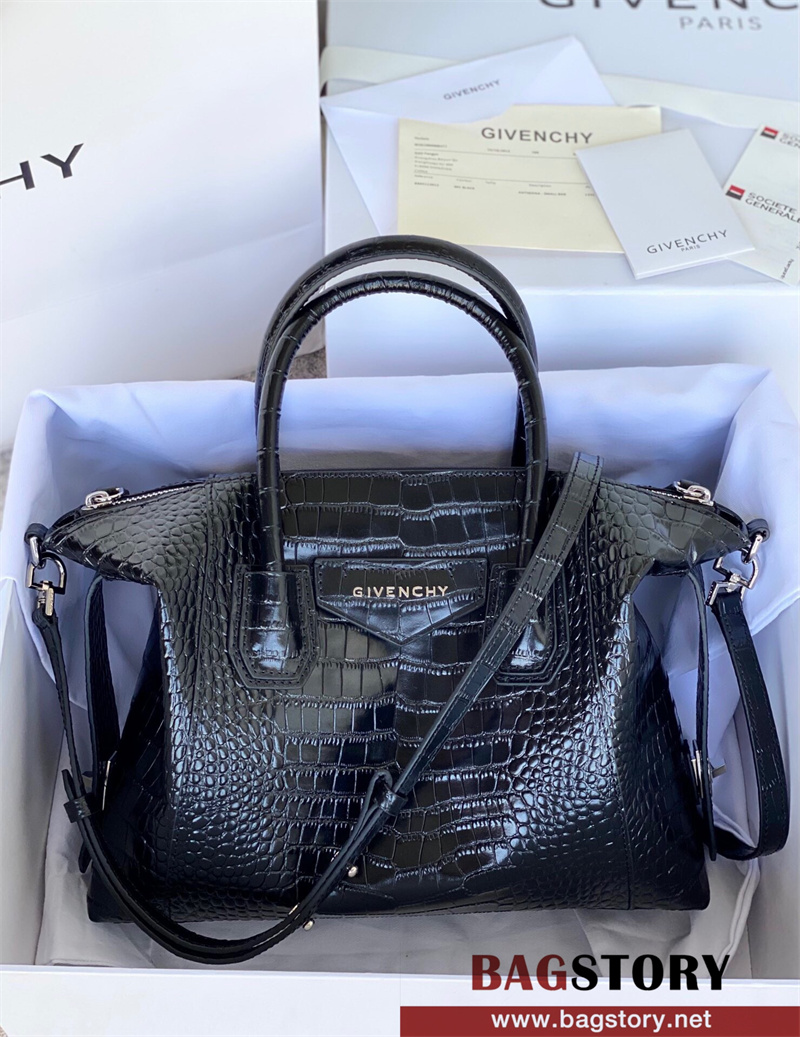 지방시 GIVENCHY 안티고나