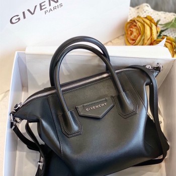 지방시 GIVENCHY 안티고나