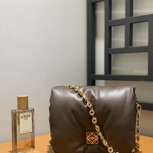 로에베 LOEWE 9801 퍼퍼고야백 