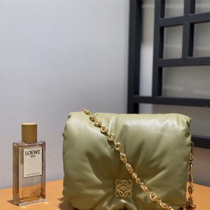 로에베 LOEWE 9801 퍼퍼고야백 