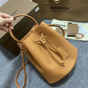 버버리 BURBERRY