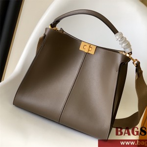 펜디 FENDI 피카부백 30CM