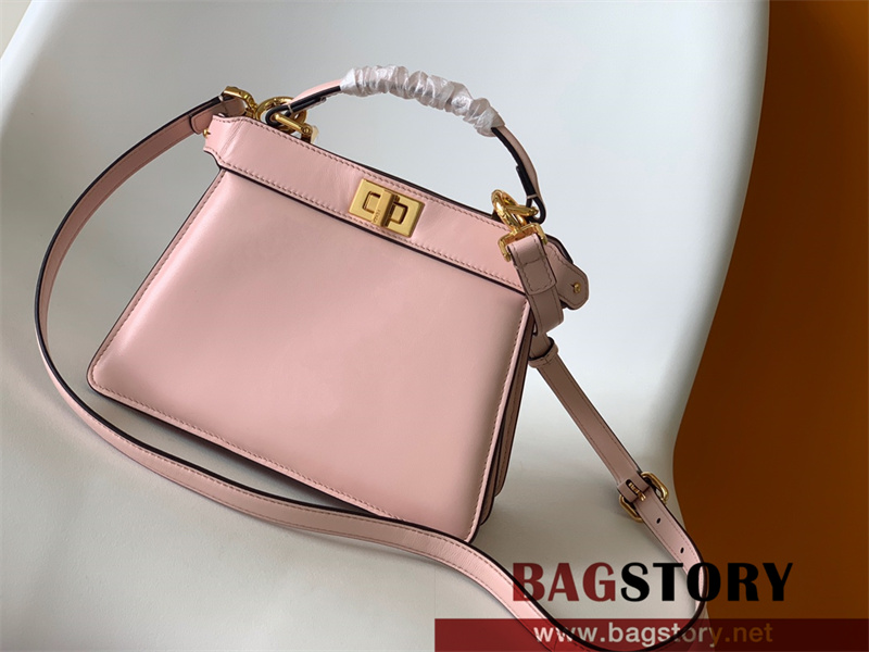 펜디 FENDI 피카부백 20CM
