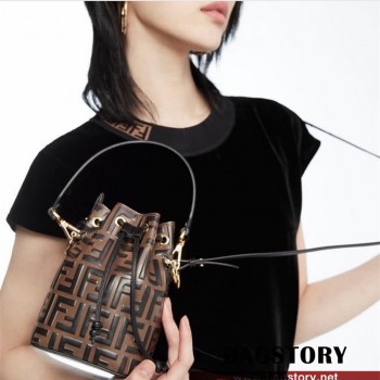 펜디 FENDI 몬트레조 미니 버킷백 18CM