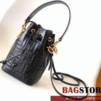 펜디 FENDI 몬트레조 미니 버킷백 18CM